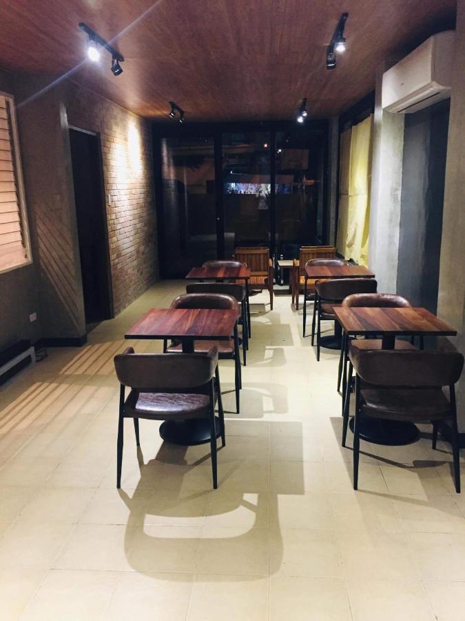 The Hub District Garden Suites Pasay Bagian luar foto